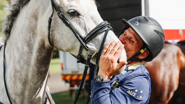 Shane Rose kissing horse.